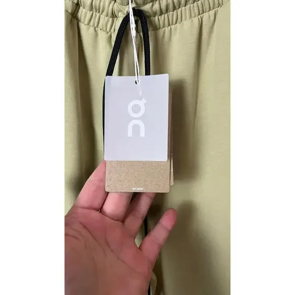 RUN ON CLOUDS STUDIO JOGGERS CAPER XL - Picture 4 of 8